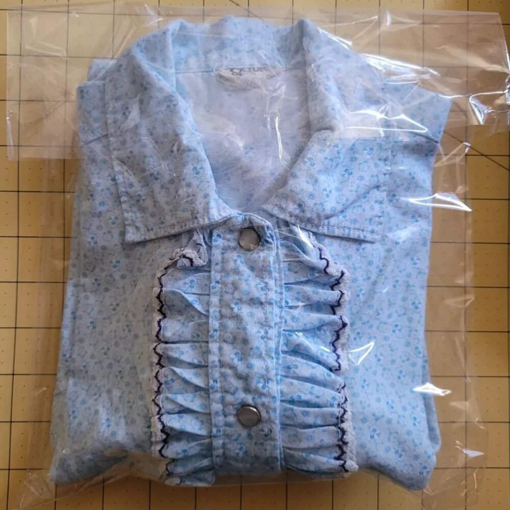 Vintage PRIOR Western Denver Snap Front Blue Floral Ruffled Shirt Bust 36"